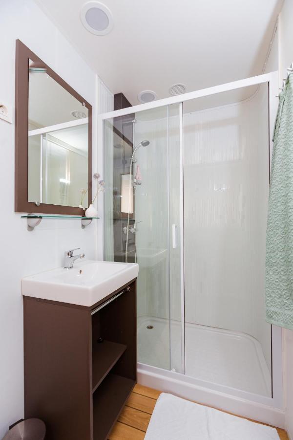 Mobile Homes Casapini In Fkk Camping Solaris Poreč Exteriör bild